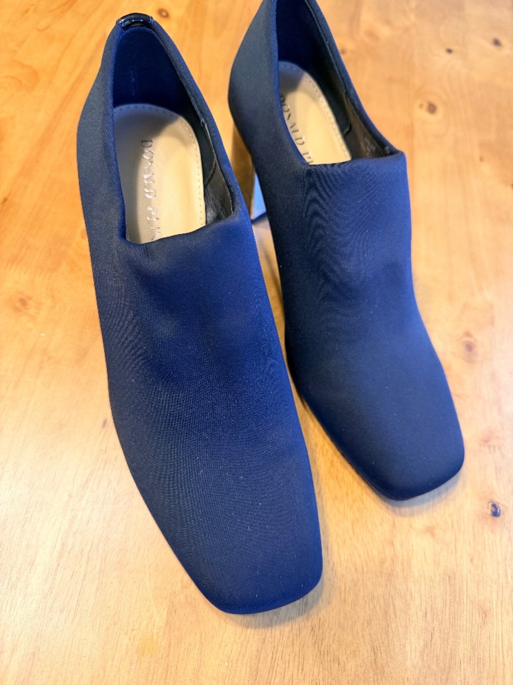 Donald Pliner Black stretch fabric booties